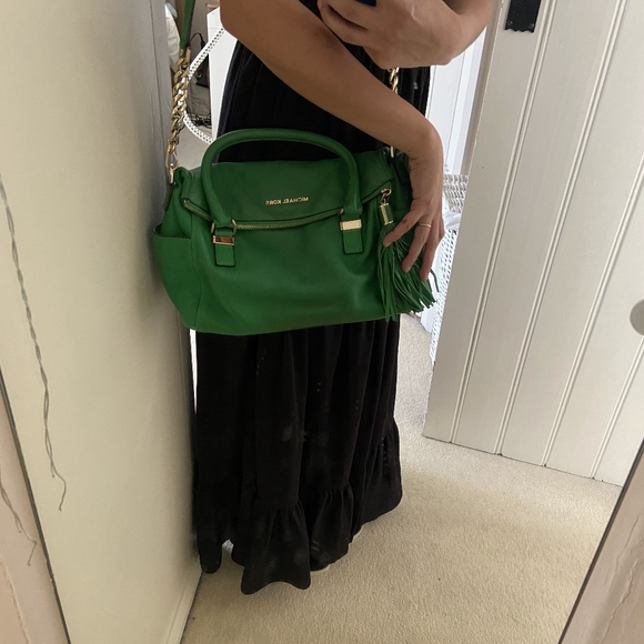 Michael Kors green real leather medium cross body bag - Picture 2 of 9